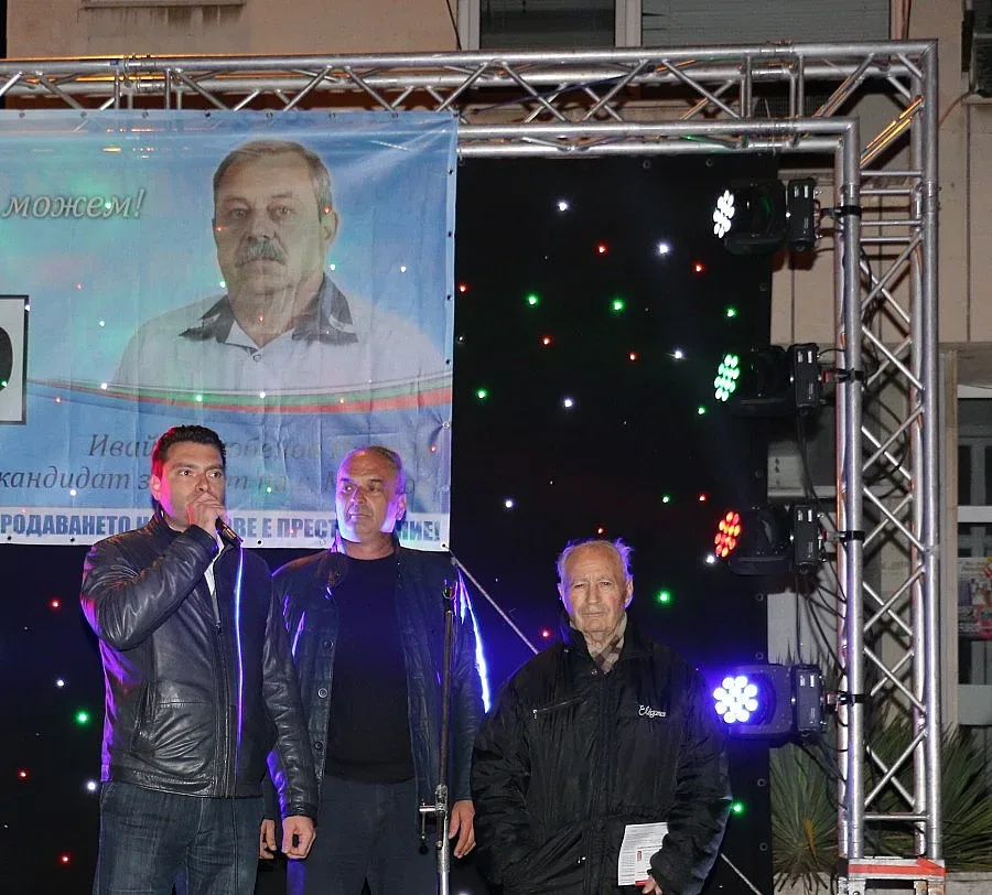 Калоян Паргов подкрепи кандидатите за кмет на Иванов и Младенов