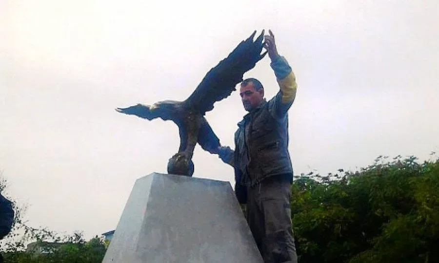 Монтираха орли върху най-стария мост в Разград