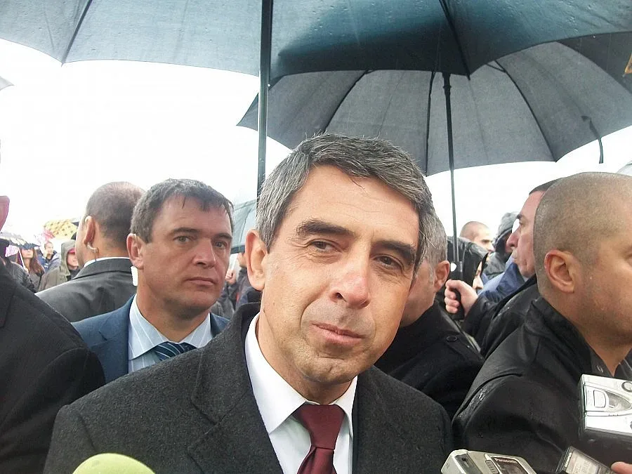 Плевнелиев: Партиите неглижираха референдума