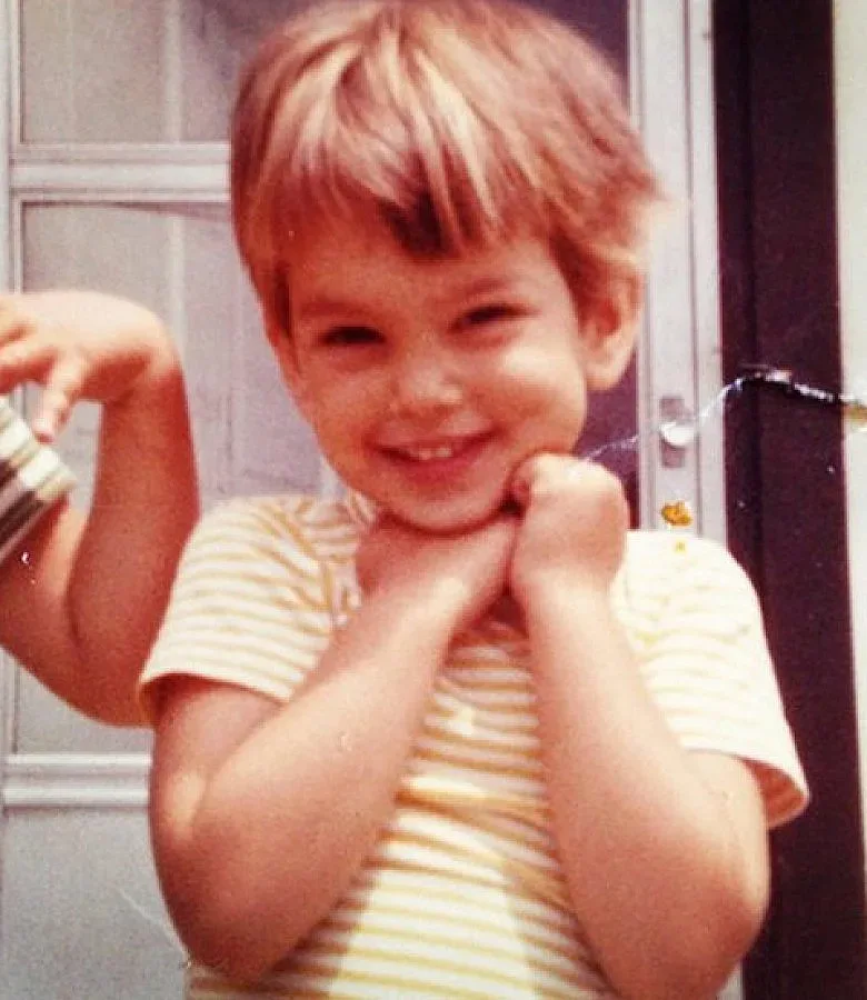 Загадка: Кое е това дете?