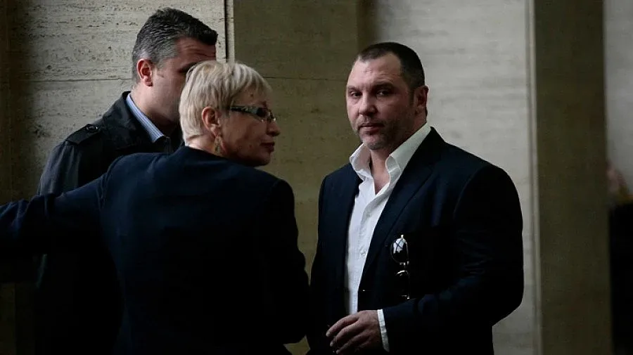 Върховните магистрати гледат дело срещу Баретата