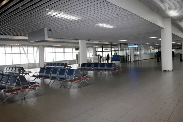 Сигнал за бомба затвори Летище София