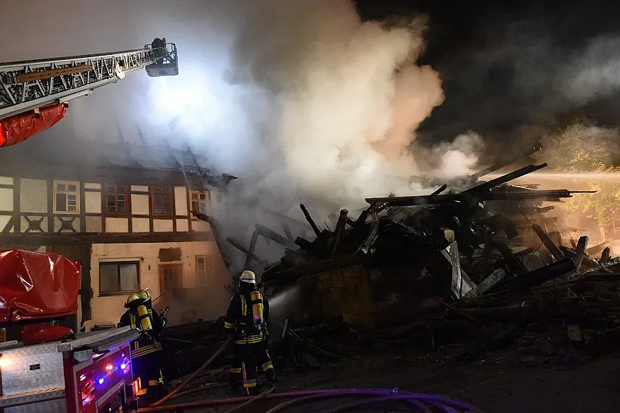 12 българи в огнен ад в Германия (ОБЗОР)