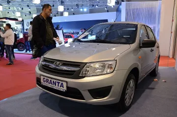Новите Granta и Niva грабват окото в София