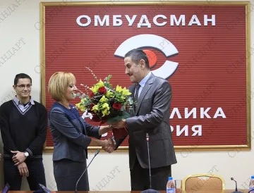 Манолова благодари на Пенчев и пое щафетата 