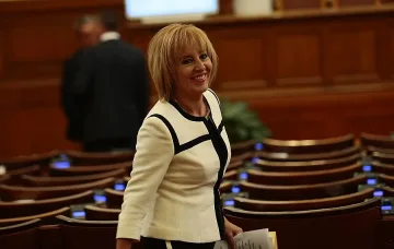 Мая Манолова встъпва в длъжност 