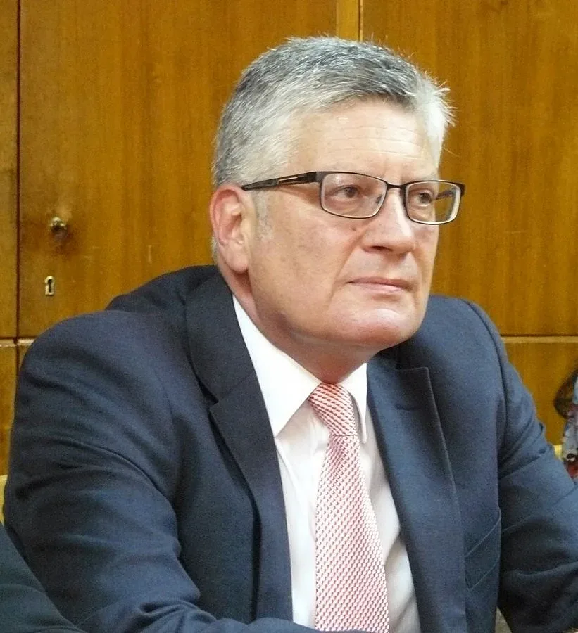 Перник е затънал в  борчове, трябва промяна