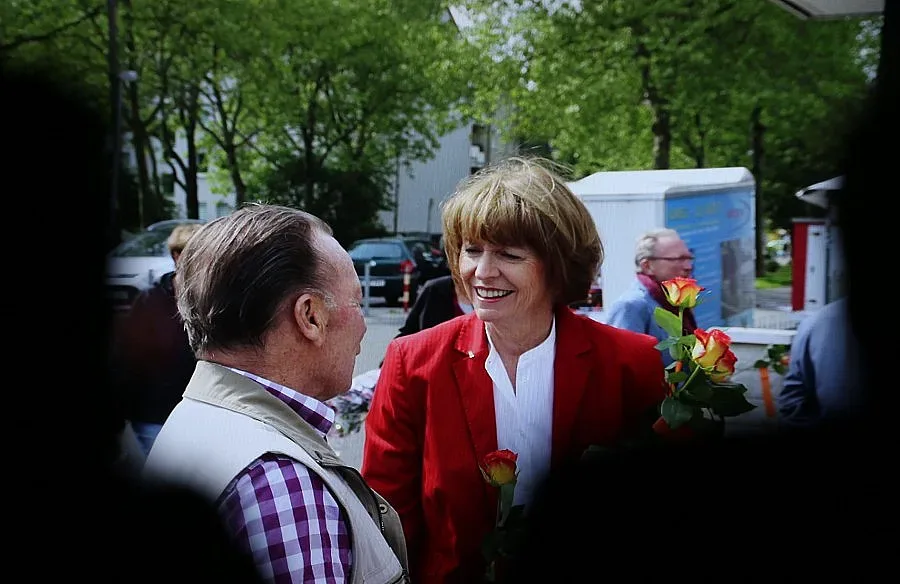 Наръганата с нож стана кмет на Кьолн 