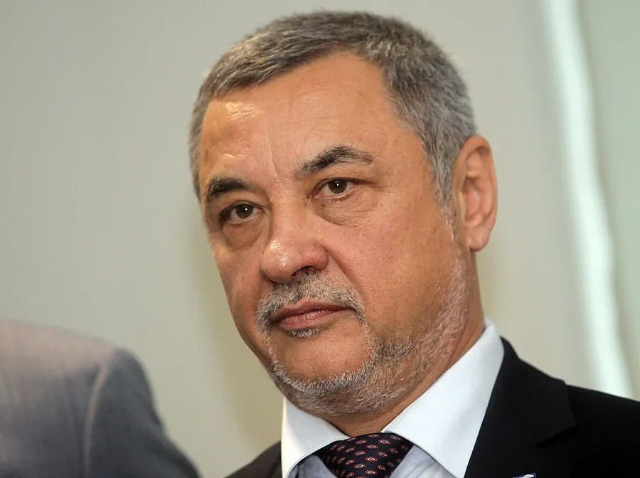 През границата нахлуват престъпници, а не бежанци