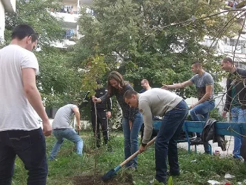 Димитър Дилчев: Засадихме 448 нови дървета в Студентски град