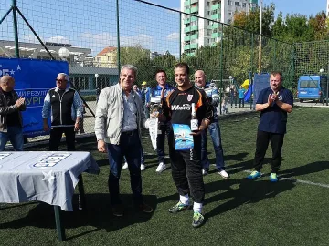 ГЕРБ връчи купите в традиционния футболен турнир на Бургас