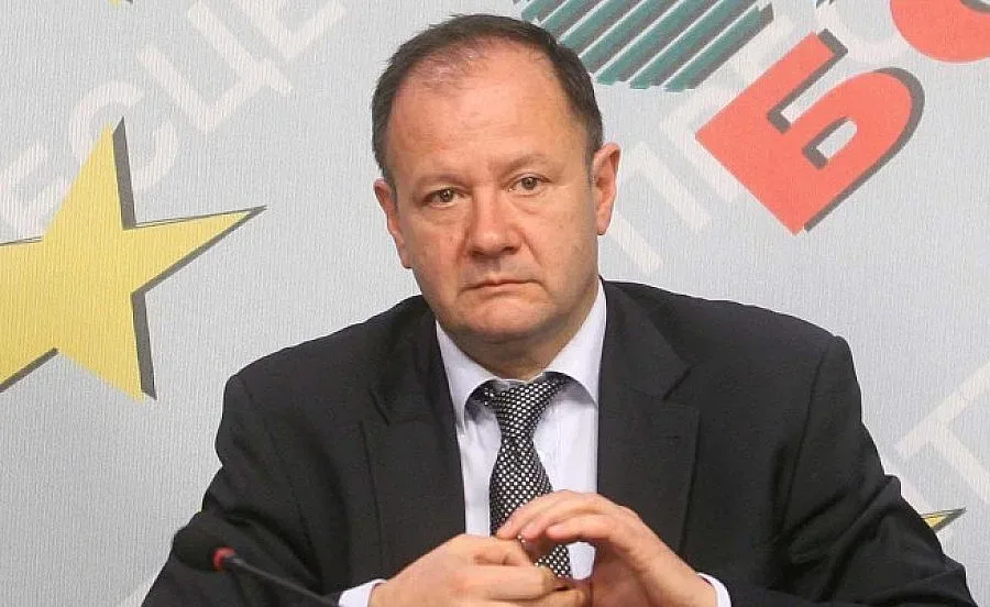 Миков: С това управление България не се справя с бежанската криза