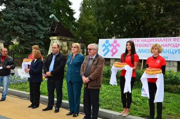 Цецка Цачева откри “Мизия танцува” 