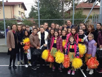 Цветан Цветанов в Казанлък: Галина Стоянова е мъжкото момиче в кметския отбор на ГЕРБ