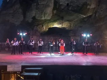 „Опера на върховете“ и „Сцена на върховете“ привлякоха рекорден брой изпълнители и посетители в Белоградчик