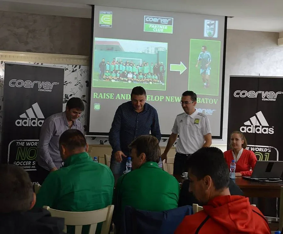 Сърби обучаваха футболни треньори в Благоевград