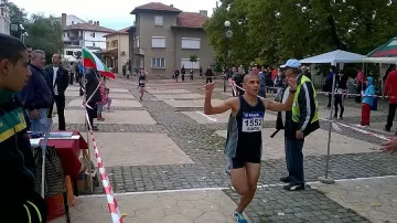 Над 240 бегачи участваха в 46-ия крос “Колю Фичето”