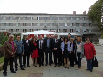 Миков: Асвалтът не може да измести въпроса как живеят хората