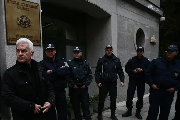 Темида към Горанов: Вдигаме си заплатите, съберете ни дълговете