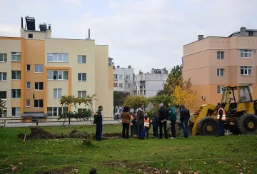 Строят детска площадка в благоевградски квартал