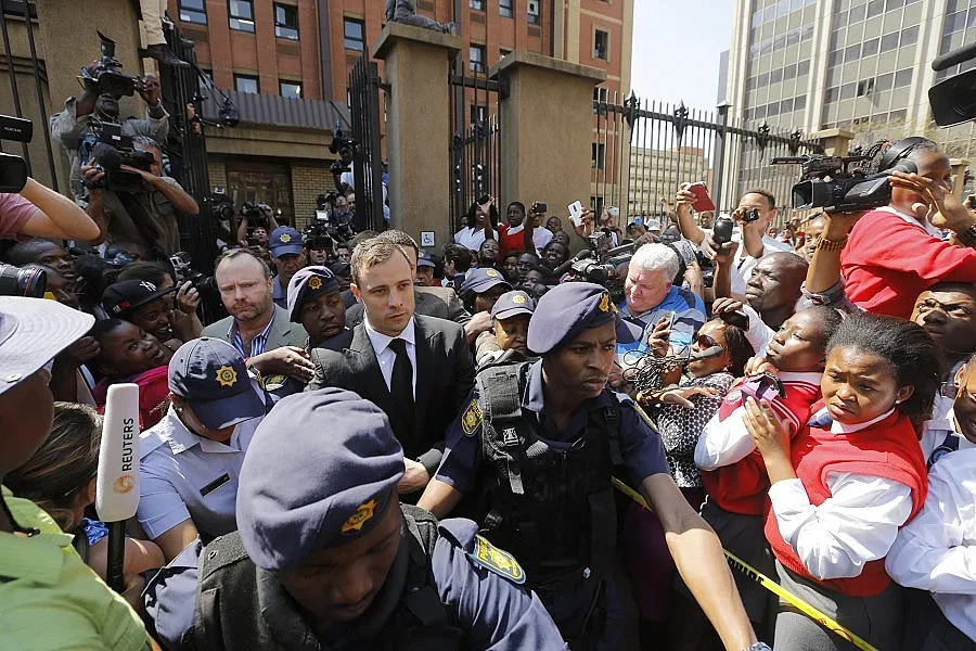 Прехвърлят Писториус под домашен арест