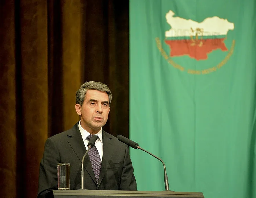 Плевнелиев върна Закона за военното разузнаване