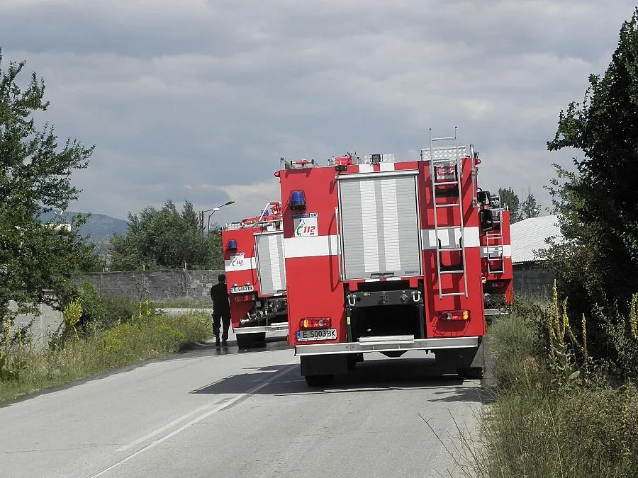 Пожар избухна във „Връбница"