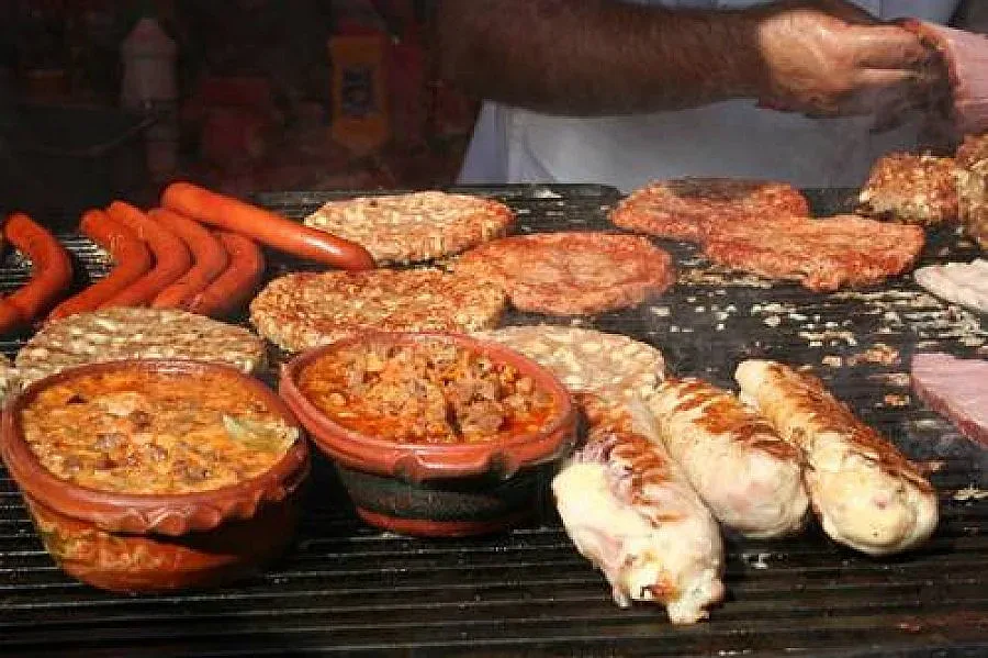 Нова търговия: Носят до вкъщи сирене от Сърбия