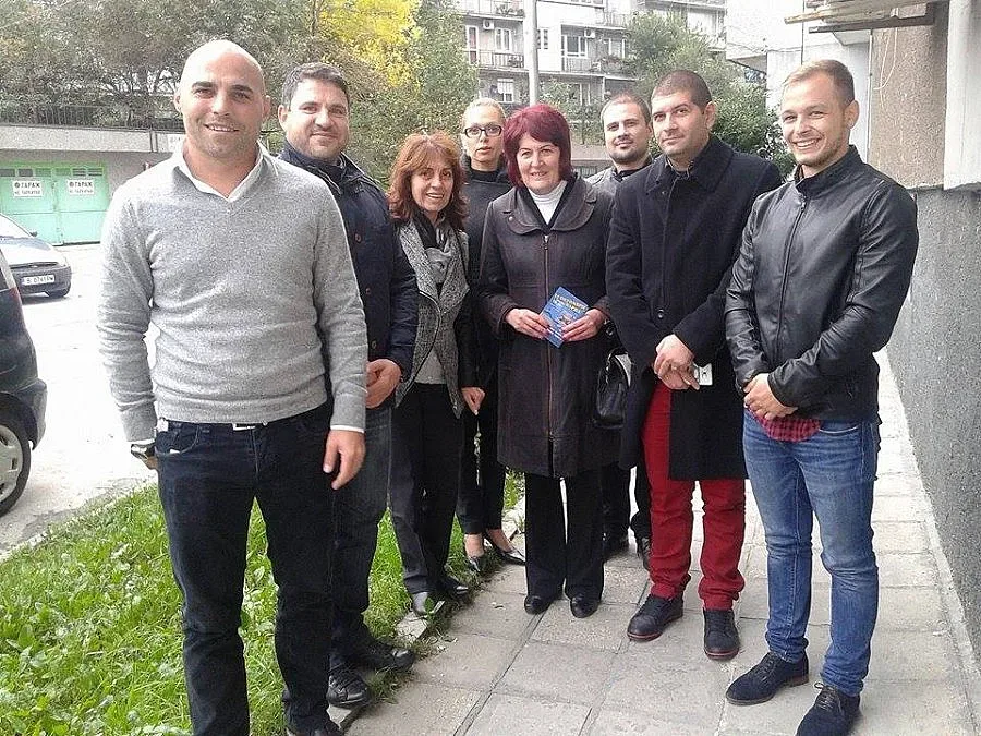 Петя Проданова се срещна с граждани от Цветния квартал във Варна