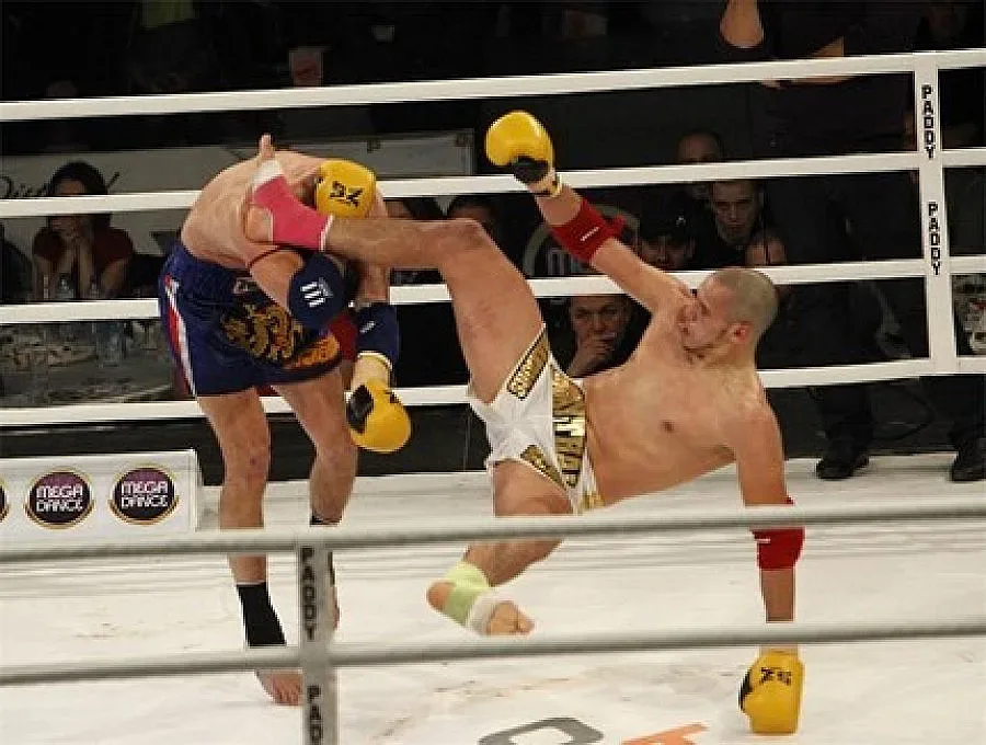 8 мача в гала вечер по кикбокс и муай тай