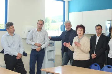 Красимир Велчев и Вяра Церовска разговаряха с работещите във фирма „Сами - М"