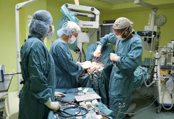 Откриха център за хората с нов бъбрек