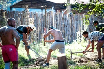 Дария се роди във "Фермата"