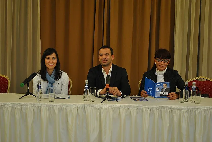 Мария Габриел: Сандански може да развие потенциала си чрез Кирил Котев и ГЕРБ