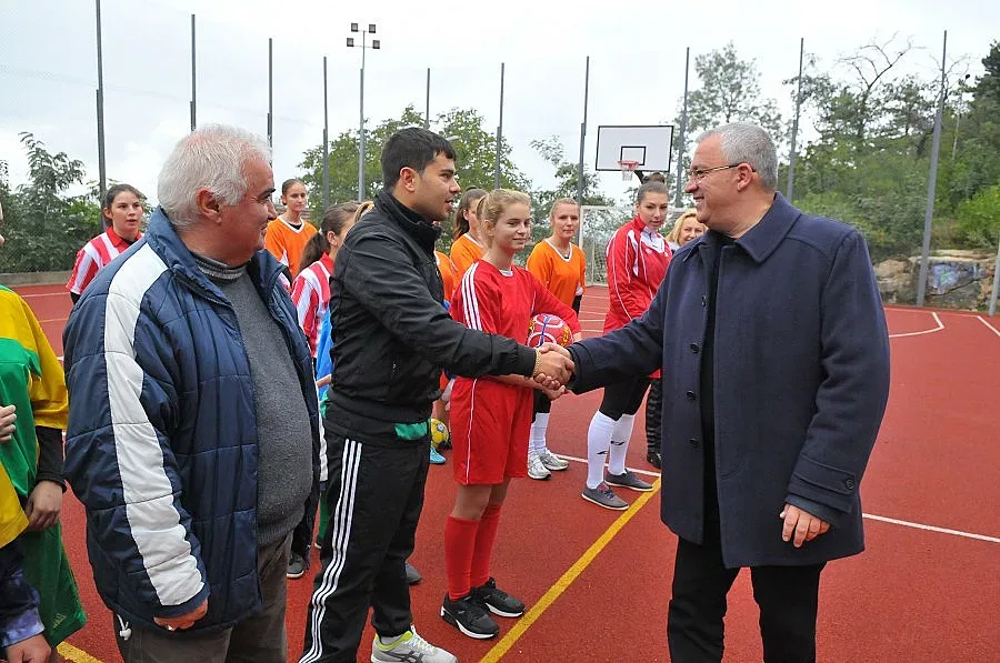 Николай Иванов даде старт на турнир по футбол за девойки