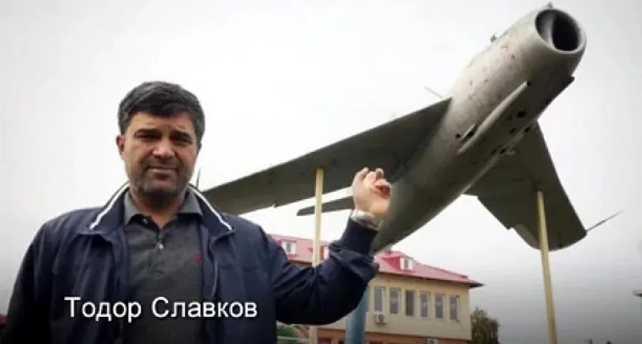 Тодор Славков от "Напред България" показва крахът на военната ни авиация