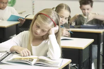  Тестват по четене и четвъртокласниците