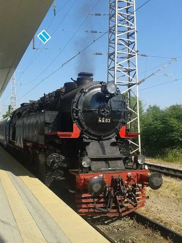 БДЖ пуска влак с парен локомотив през уикенда 