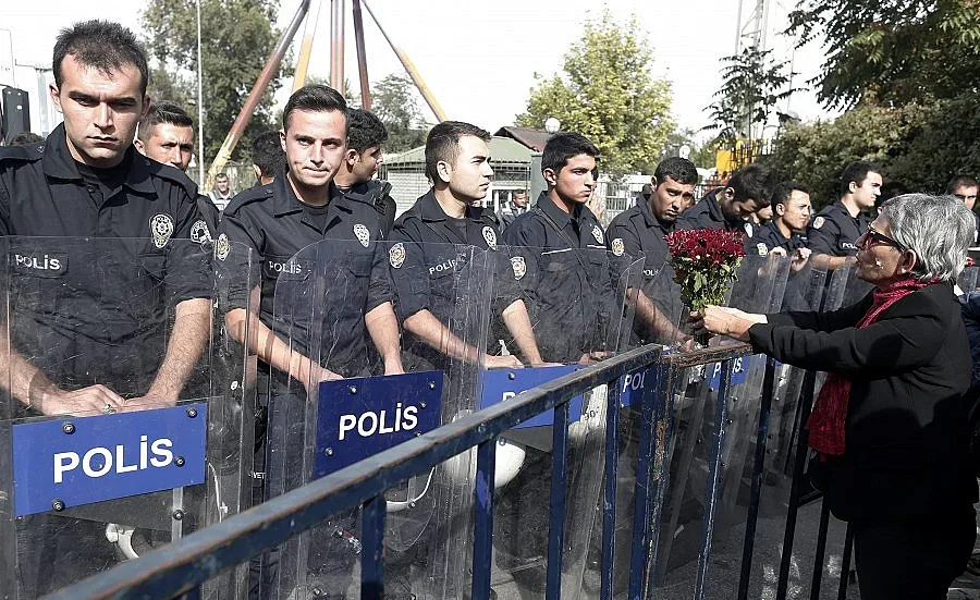 Гняв и протести след атентата в Анкара (ОБЗОР)