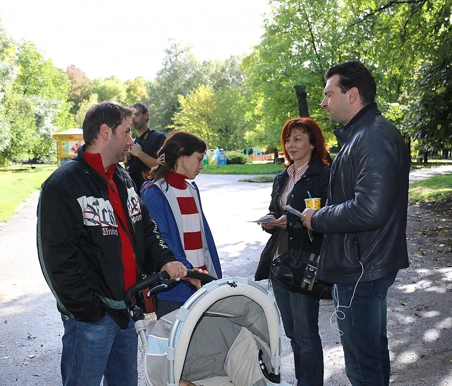 Паргов: Политиците трябва да направят по-добър живота на младите хора