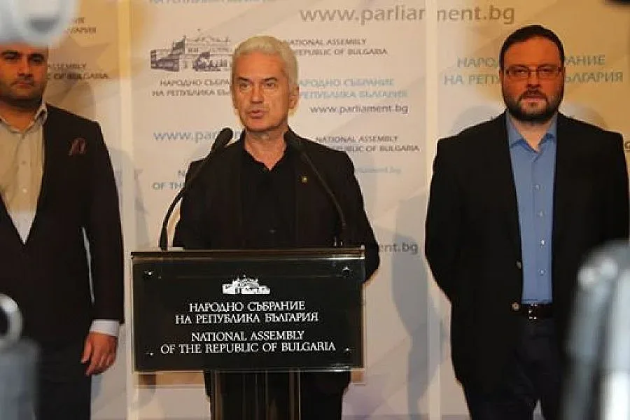  Волен без имунитет след нощен бой (ОБЗОР)