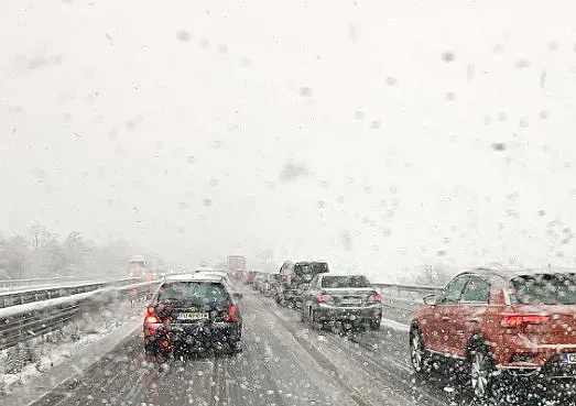 Празниците започват кошмарно! Страната в блокада (Обзор)