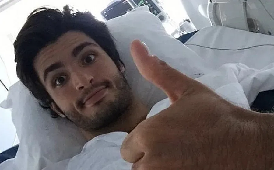 Карлос Сайнц е добре, иска да участва в състезанието