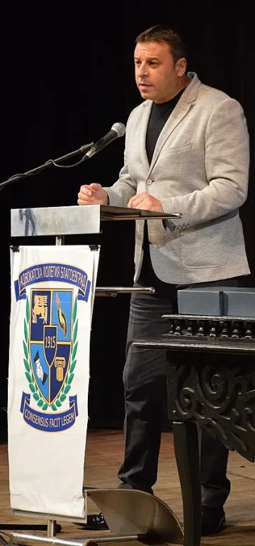 Кандидат за кмет поздрави адвокати за 100-годишнина 