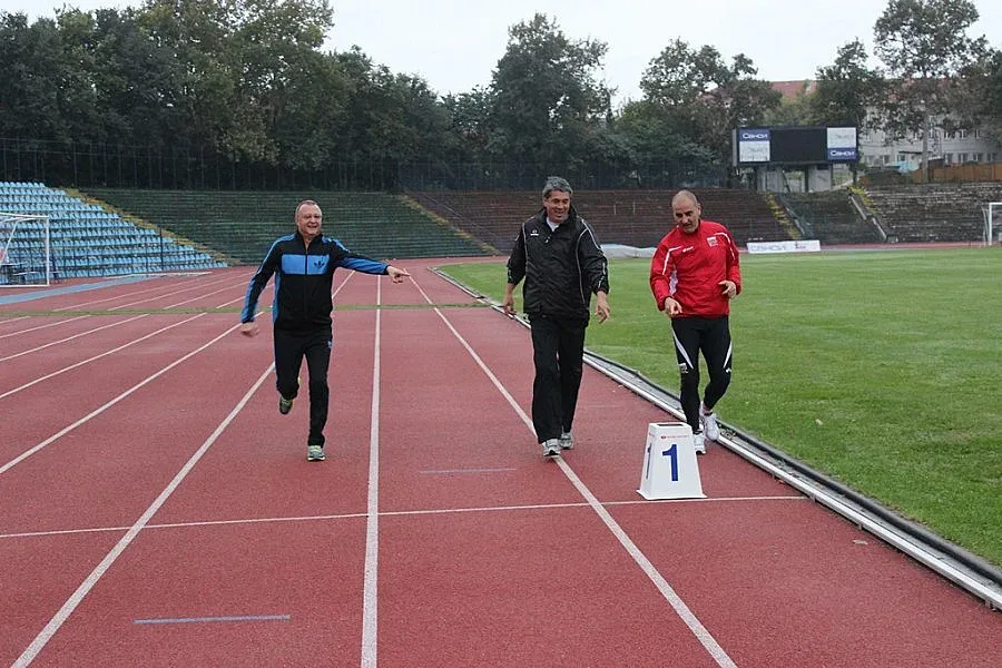 Победа с номер 1 пожела Цветанов на пистата на Градския стадион в Русе