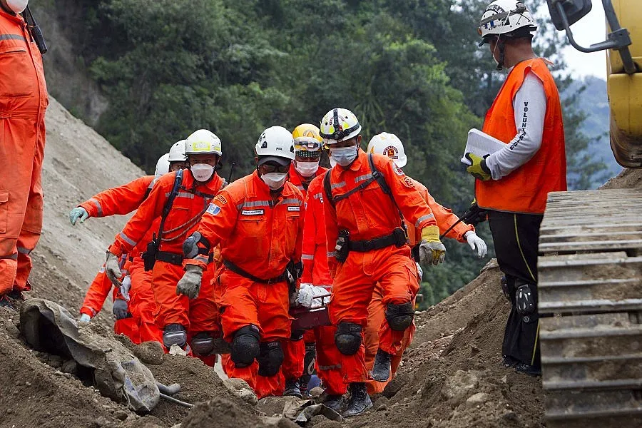 253 са жертвите на свлачището в Гватемала