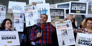 Арестуваха главния редактор на Today's Zaman за обиди към Ердоган 