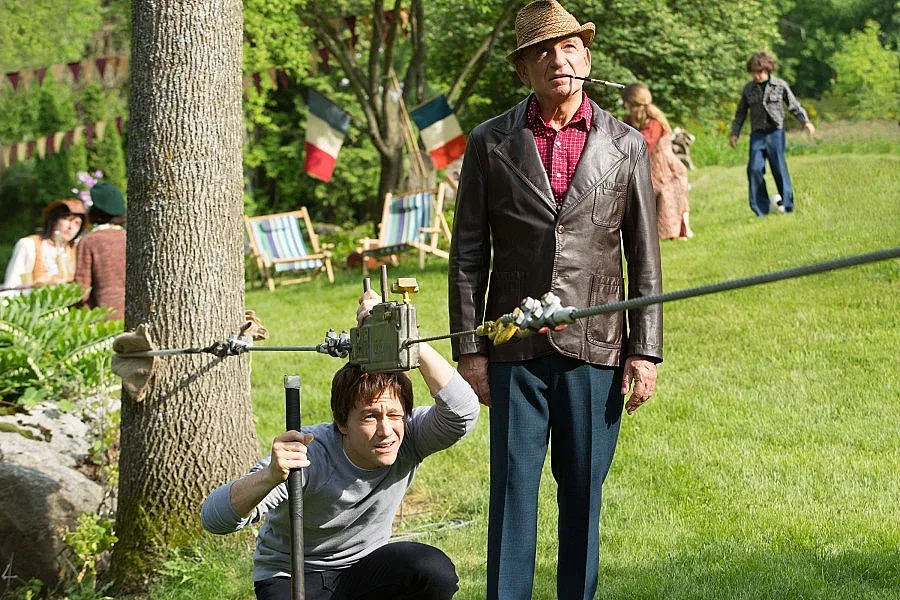 Гордън-Левит танцува в небето