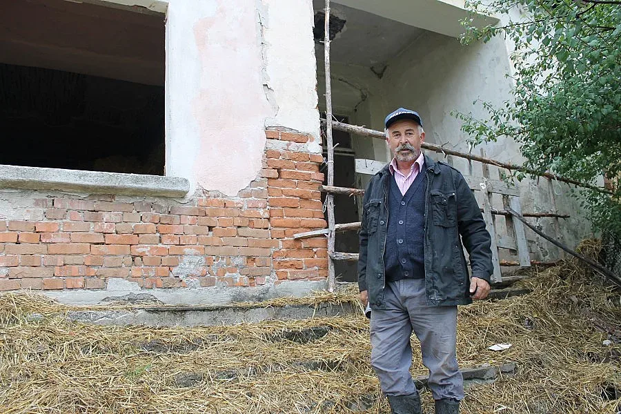 В Каменарци срязаха тръбите за водата, плашат активисти на ГЕРБ 