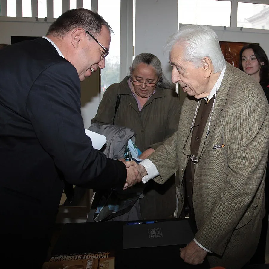 "Самсунг" подари дигитално училище